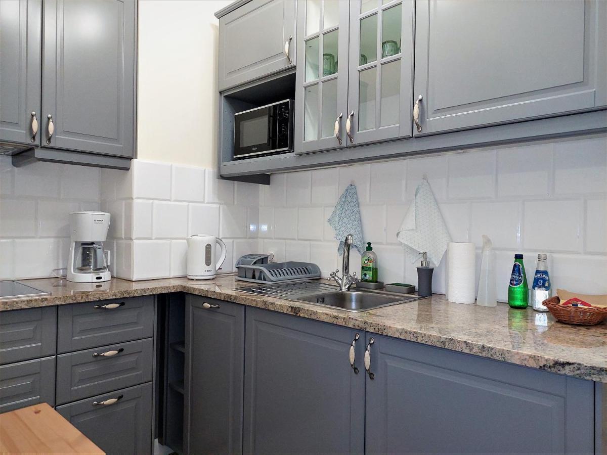 Apartamenty Metro Praga Warschau Exterior foto