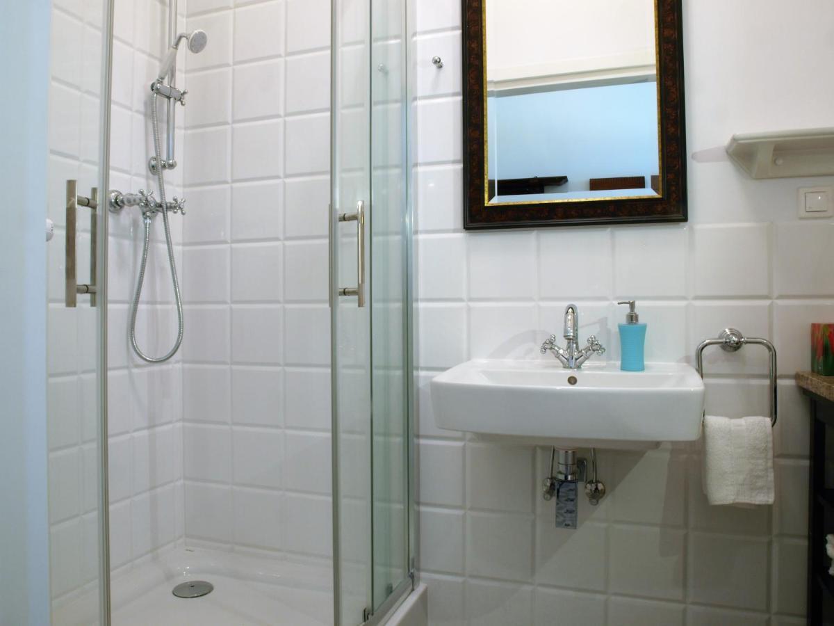 Apartamenty Metro Praga Warschau Exterior foto