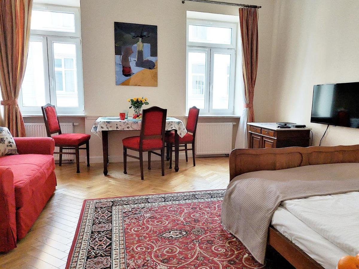 Apartamenty Metro Praga Warschau Exterior foto